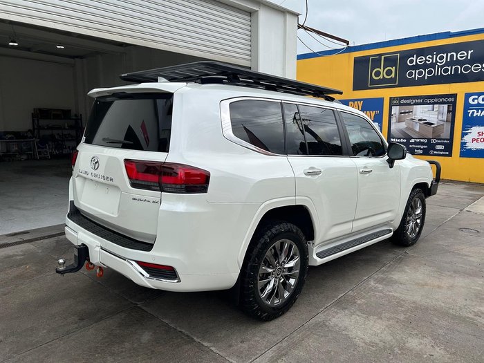 2022 Toyota Landcruiser Sahara ZX