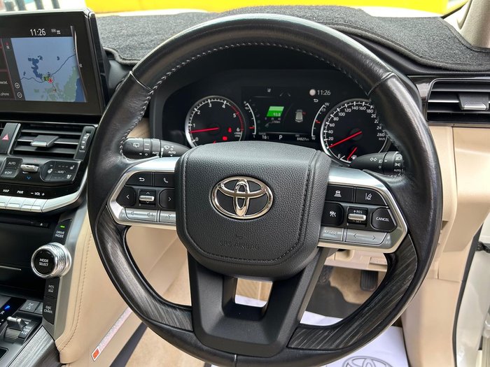 2022 Toyota Landcruiser Sahara ZX