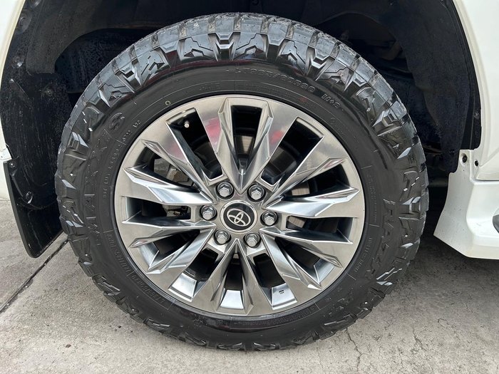 2022 Toyota Landcruiser Sahara ZX