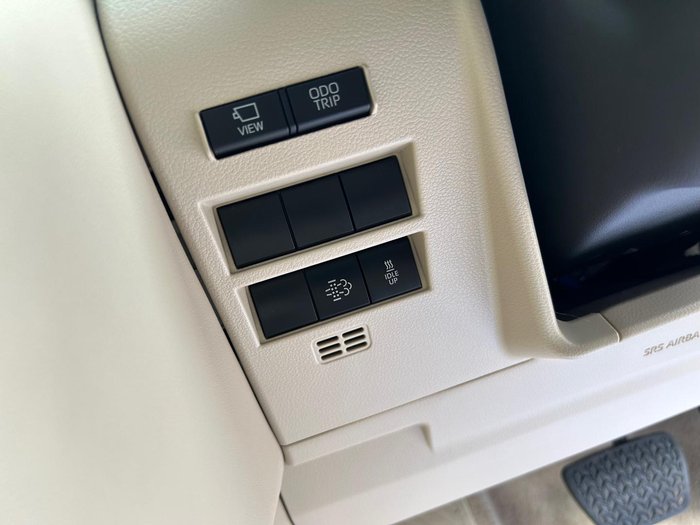 2022 Toyota Landcruiser Sahara ZX