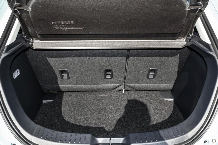 2025 Mazda 2 G15 Evolve