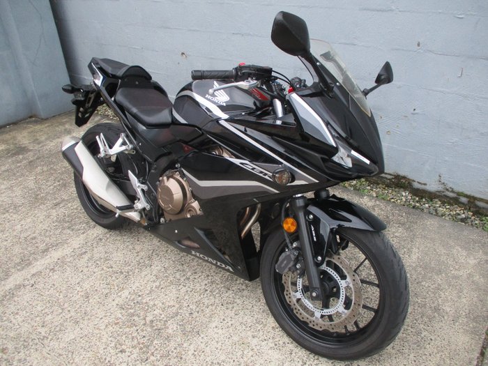 2017 Honda CBR500R BLACK