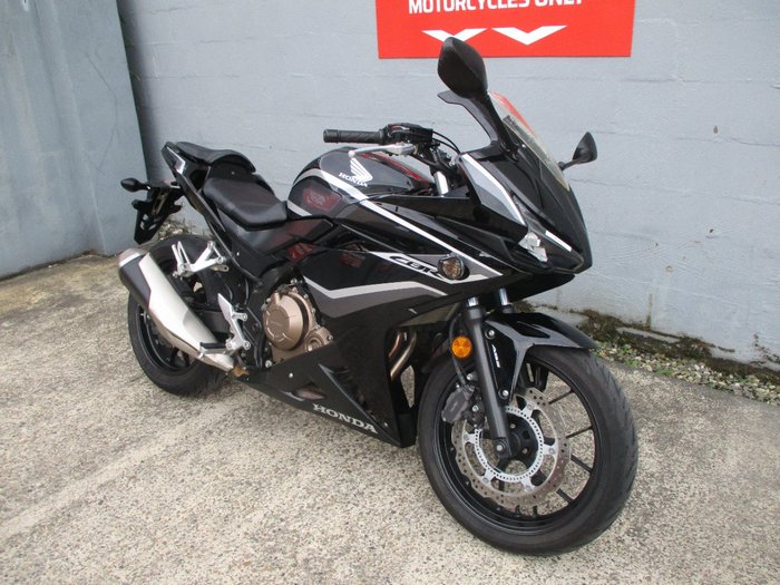 2017 Honda CBR500R BLACK