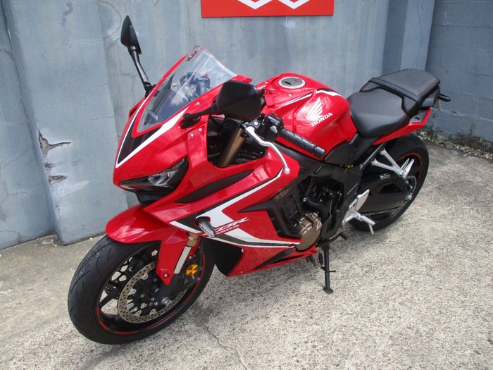 2019 Honda CBR650R RED