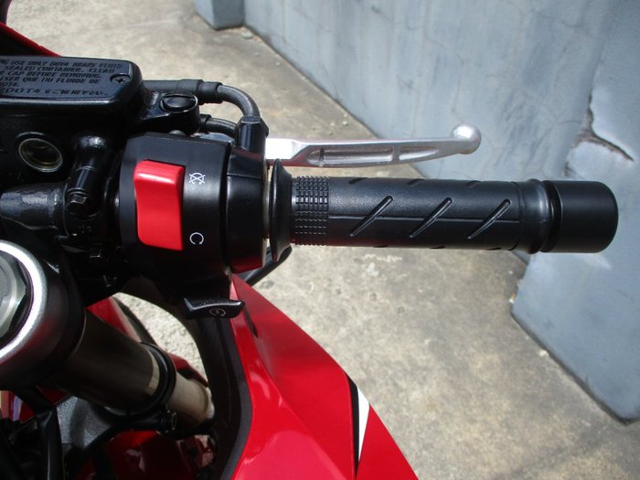 2019 Honda CBR650R RED