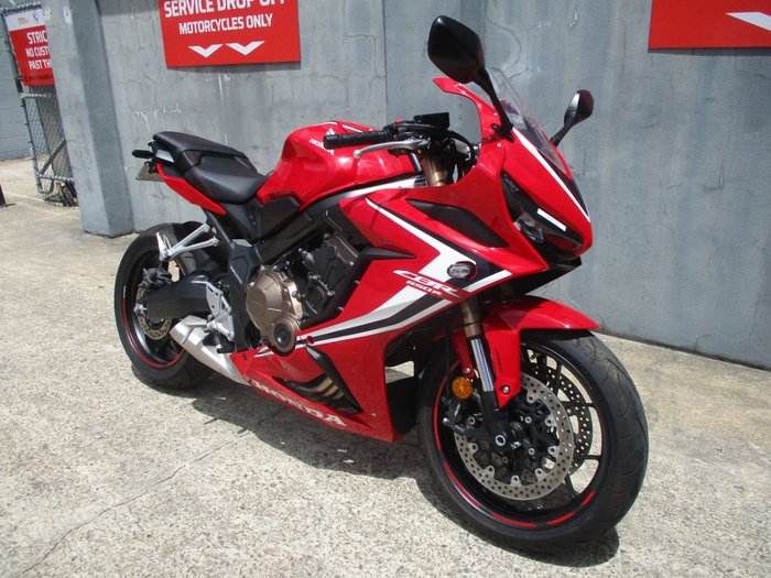 2019 Honda CBR650R RED