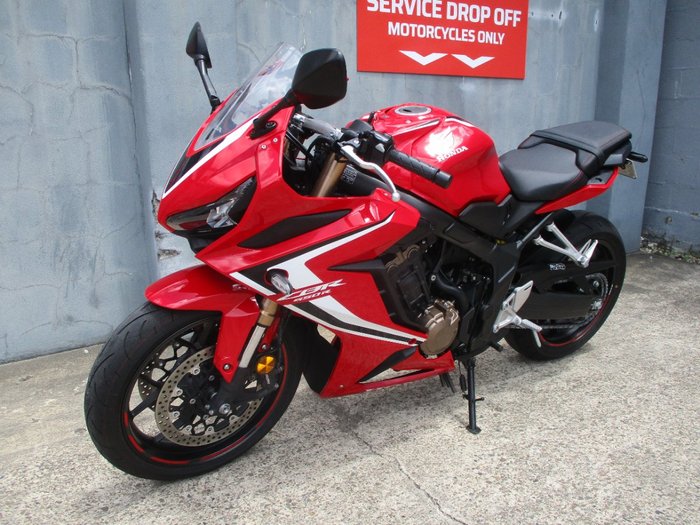 2019 Honda CBR650R RED
