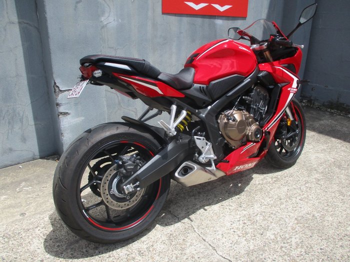 2019 Honda CBR650R RED