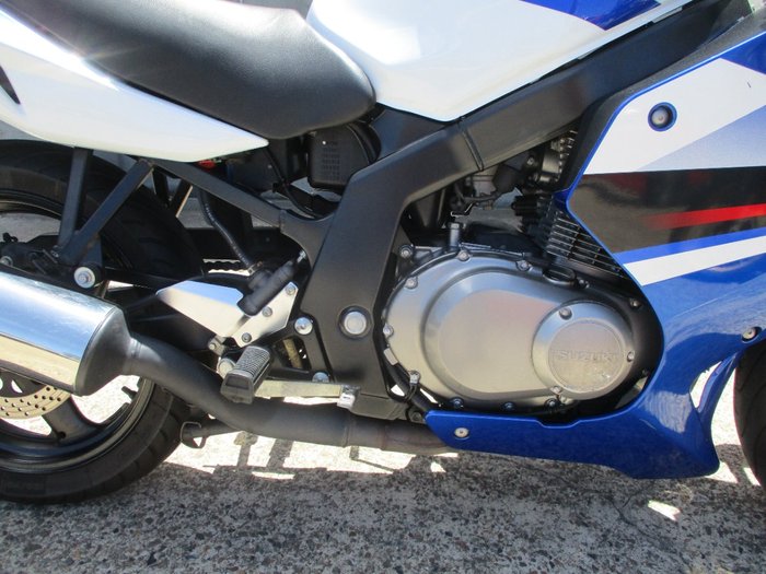2010 Suzuki GS500F (FULL FAIRING) BLUE
