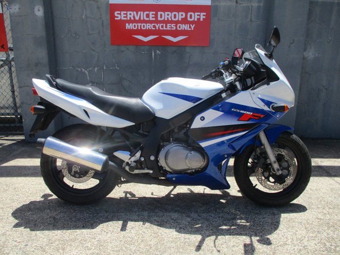 2010 Suzuki GS500F (FULL FAIRING) BLUE