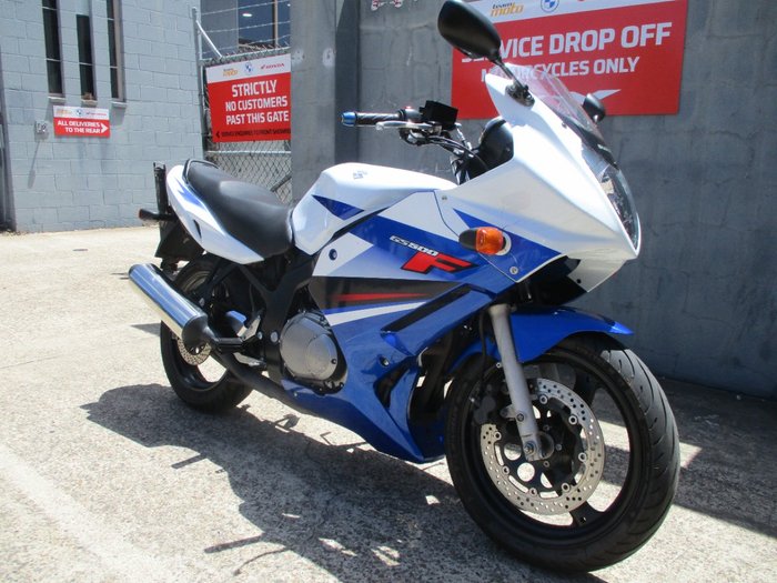 2010 Suzuki GS500F (FULL FAIRING) BLUE