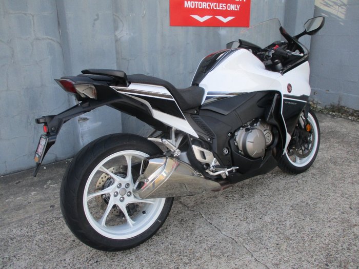 2016 Honda VFR1200F (ABS) WHITE