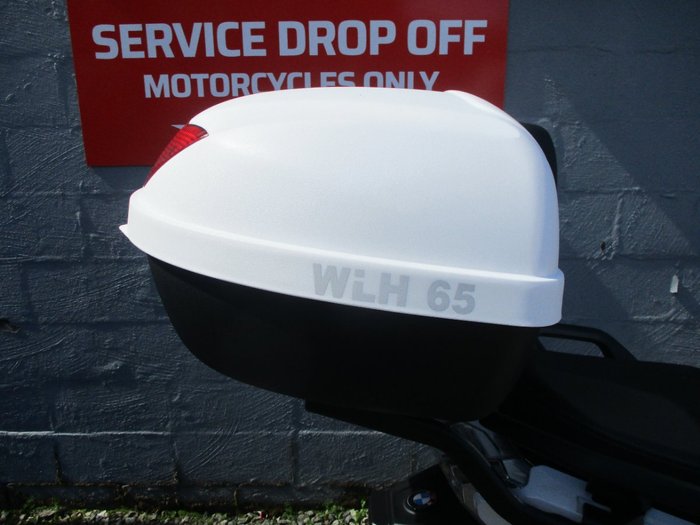 2024 BMW Motorrad C 400 GT ION WHITE