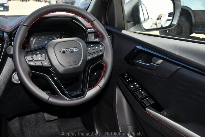 2025 Isuzu D-MAX X-TERRAIN