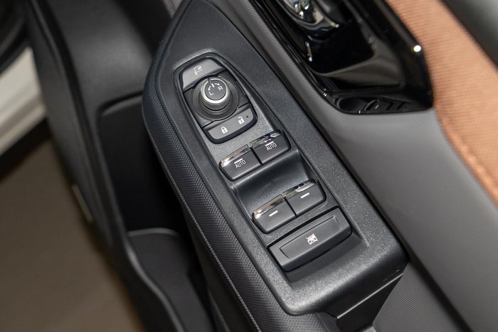 2025 Subaru Forester Hybrid Sport S6 MY26 AWD Crystal White