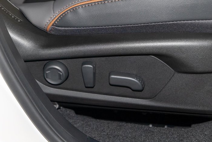 2025 Subaru Forester Hybrid Sport S6 MY26 AWD Crystal White