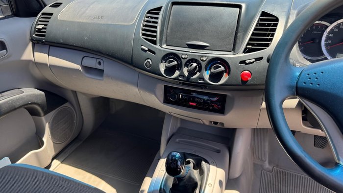 2013 Mitsubishi Triton GL