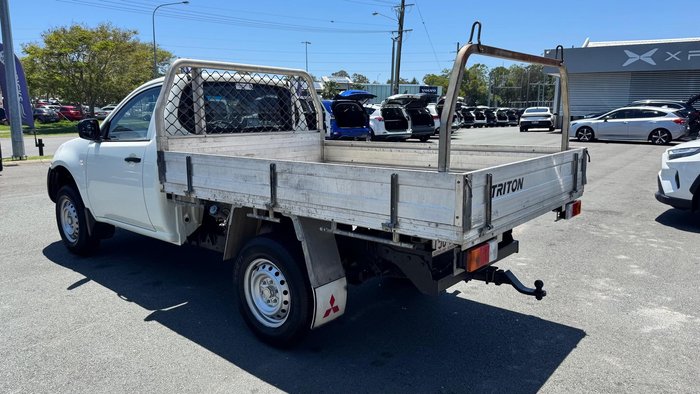 2013 Mitsubishi Triton GL