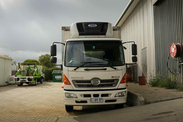 2015 Hino Fe 1426 White