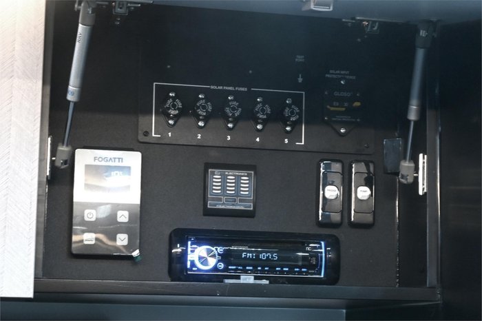 2025 VICTORY CARAVANS 22 Slider