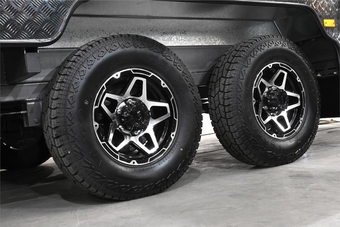 2025 VICTORY CARAVANS 22 Slider