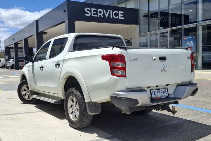 2016 Mitsubishi Triton GLX+