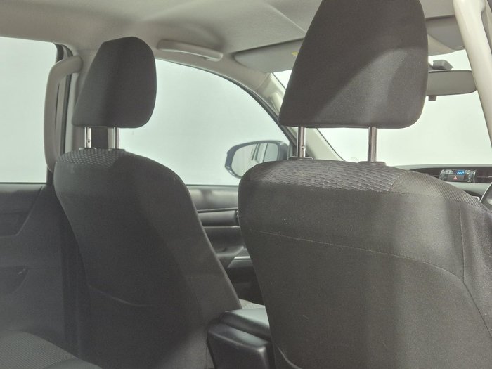 2021 Toyota Hilux Workmate TGN121R 4x2 Glacier White