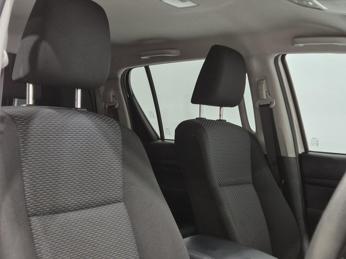 2021 Toyota Hilux Workmate TGN121R 4x2 Glacier White