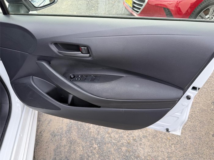 2022 TOYOTA COROLLA ASCENT SPORT HYBRID