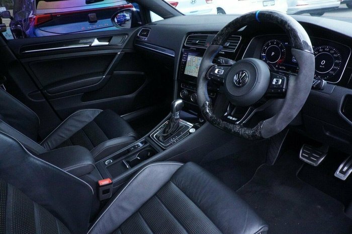 2017 Volkswagen Golf R