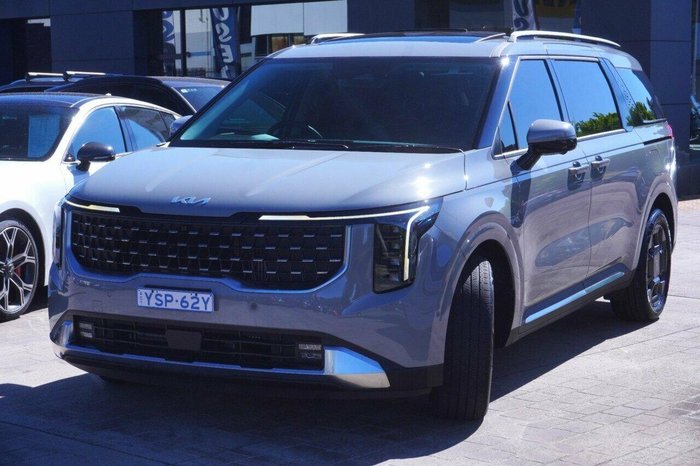 2024 Kia Carnival GT-Line HEV