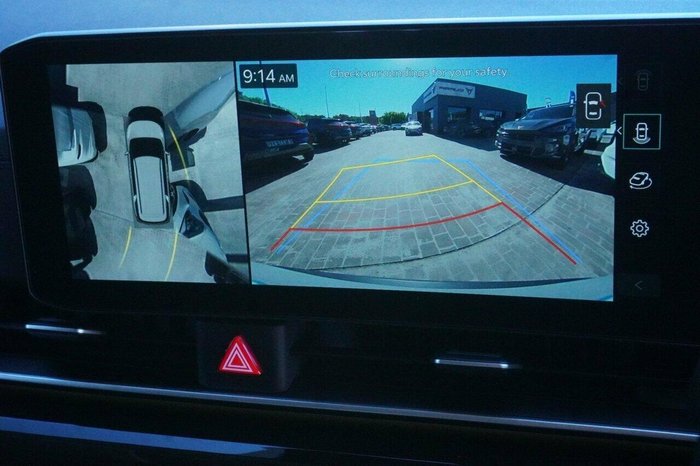 2024 Kia Carnival GT-Line HEV