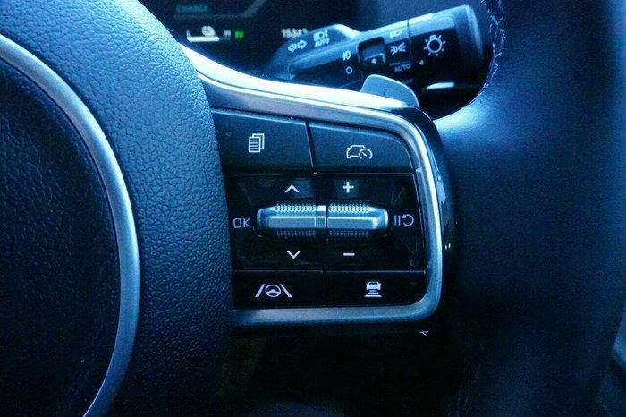 2024 Kia Carnival GT-Line HEV