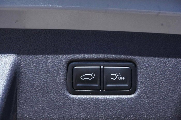 2024 Kia Carnival GT-Line HEV