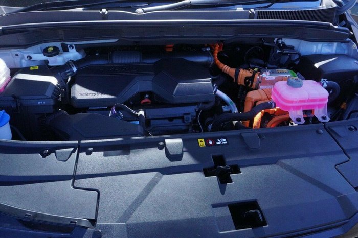 2024 Kia Carnival GT-Line HEV