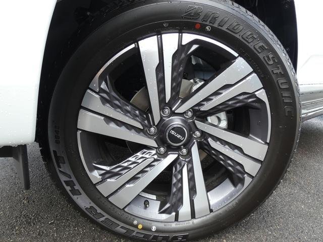 2025 Isuzu MU-X LS-T