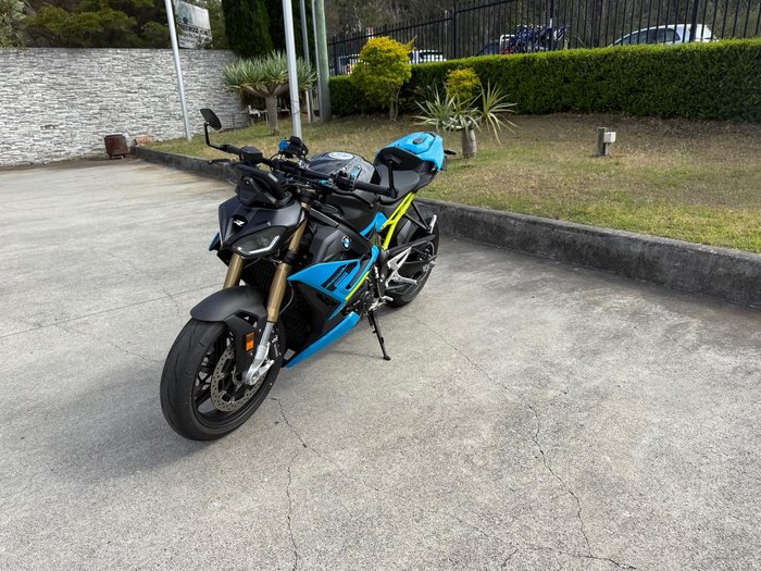 2025 BMW S 1000 R Race S 1000 Blue