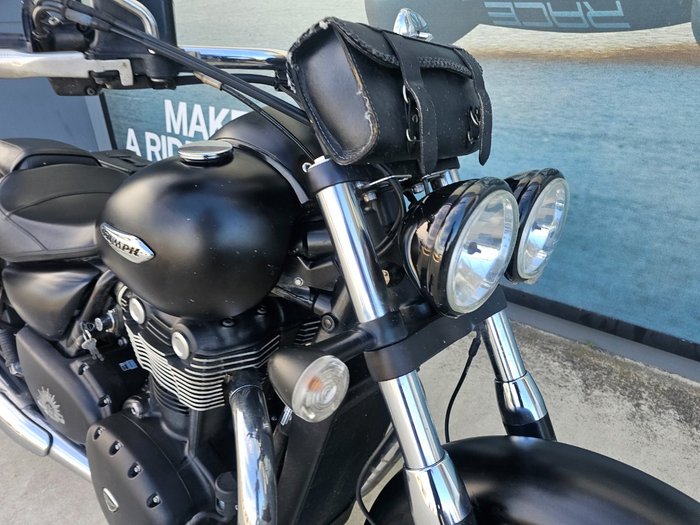 2011 Triumph THUNDERBIRD Black