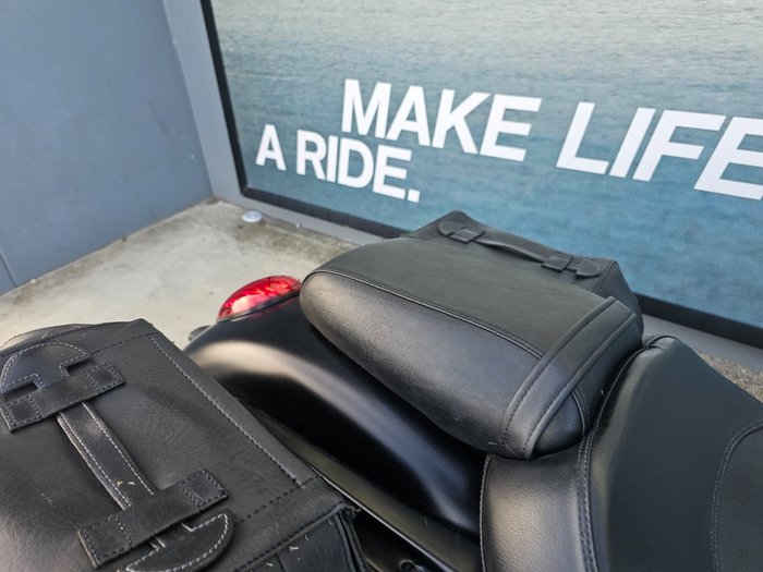 2011 Triumph THUNDERBIRD Black