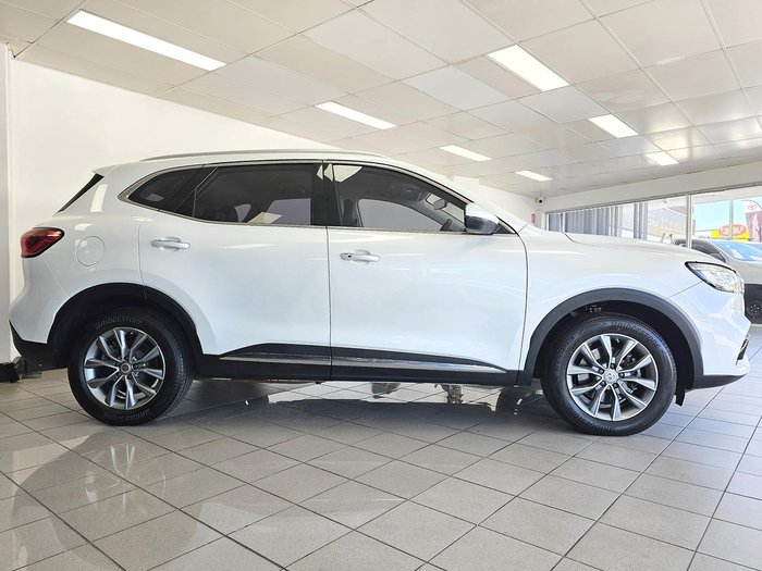 2022 MG HS Plus EV Essence