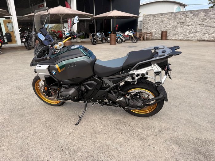 2025 BMW R 1300 GS Adventure Option 719 R 1300 Green