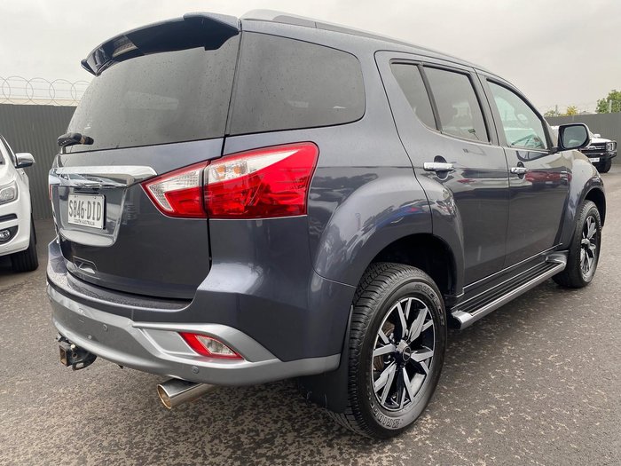 2020 Isuzu MU-X LS-T