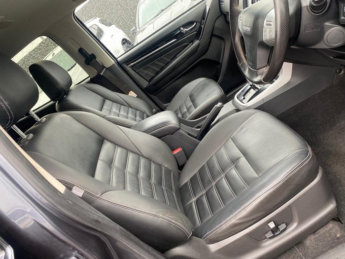 2020 Isuzu MU-X LS-T