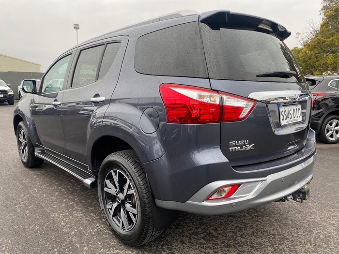 2020 Isuzu MU-X LS-T