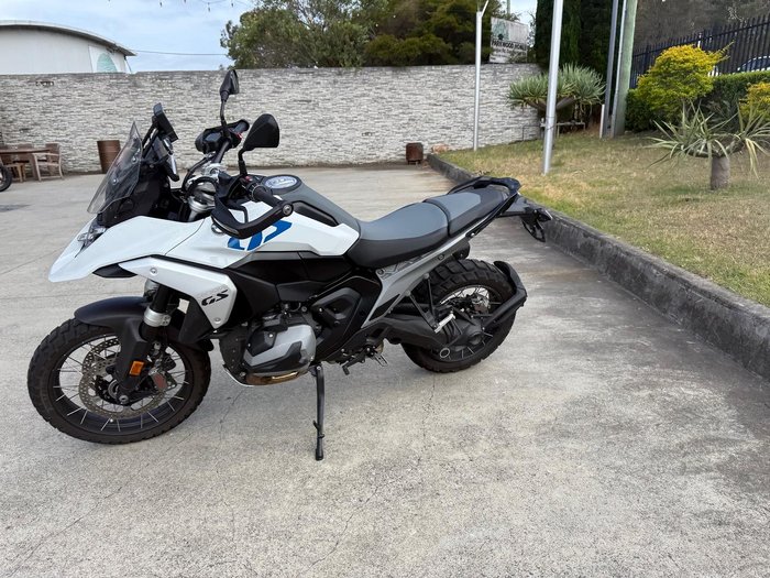 2025 BMW R 1300 GS Pure R 1300 White