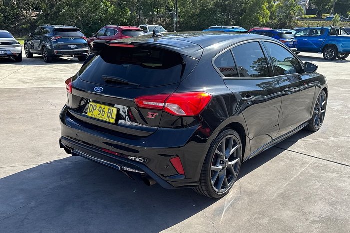 2021 Ford Focus ST-Line