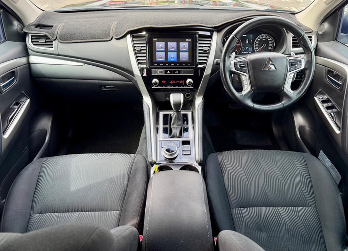 2021 Mitsubishi Pajero Sport GLS