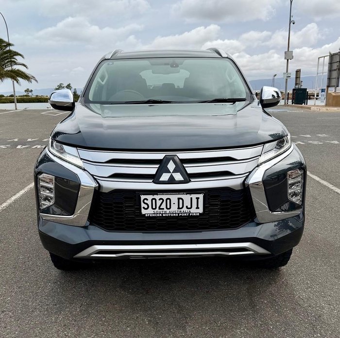 2021 Mitsubishi Pajero Sport GLS