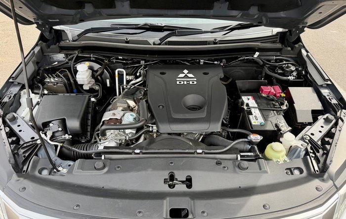 2021 Mitsubishi Pajero Sport GLS