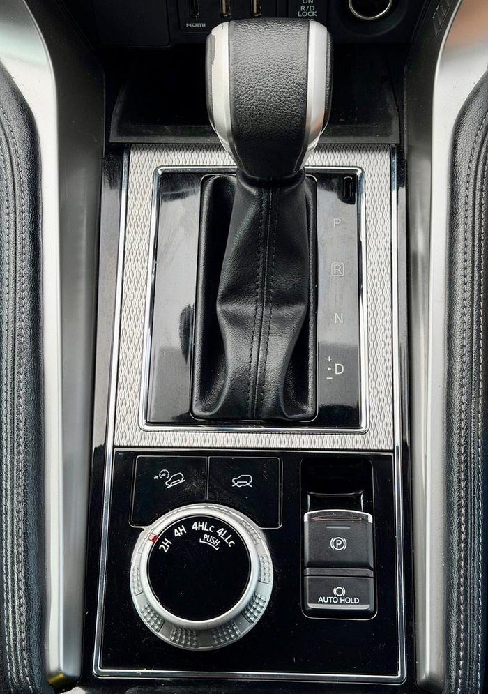 2021 Mitsubishi Pajero Sport GLS